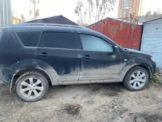 Mitsubishi Outlander 2007 года, 3.0, 220 л.с., пробег 277000 км, полный привод, АКПП. VIN: JMBXLCW6W7Z004512. Автомобиль снят с регистрационного учета.