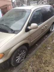 Dodge Caravan, 2004 Dodge Caravan, 2004 года, 150 лс, 253818 км еще DODGE CARAVAN SЕ, 2004 г.в., vin 1D4GP25B05B197007. Тех. состояние - на ходу, 253к пробег, Двигатель 2.4l коробка автомат. Двигатель и коробка работают отлично. Руливая рейка после переборки.заменены- передние рычаги, рулевые тяги…