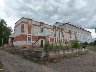 Земельный участок 2137 м² и нежилое здание 959 м², Республика Марий Эл. Земельный участок, категория земель - земли населенных пунктов, вид разрешенного использования - деловое управление, площадь - 2 137 кв. м, кадастровый номер 12:14:3701003:93, с расположенным на нем объектом недвижимости…