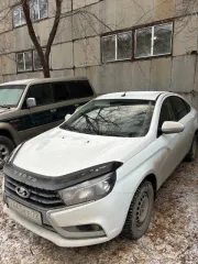 Lada Vesta, 2019 года, 106 л.с., 166157 км. Легковой автомобиль, VIN XTAGFL110LY402545, механическая коробка передач, отсутствует аккумулятор. Возможно потребуется капитальный ремонт ДВС. Находится в залоге у АО "ТБанк".