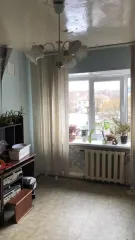 Встроенное нежилое помещение 139.7 кв.м на третьем этаже. Адрес: Ленинградская область, Выборгский район, г. Светогорск, ул. Рощинская, д. 2. Кадастровый номер помещения: 47:01:0000000:32392. Кадастровый номер здания: 47:02:0000000:403. Назначение: нежилое.