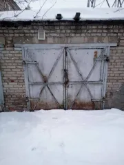 1/4 доля гаража в Барнауле еще Помещение. Нежилое. Кадастровый номер 22:63:020630:2205, местоположение: Российская Федерация, Алтайский край, г. Барнаул, ул. Союза Республик, д. 38а, гаражный бокс 2, площадь 18,2 кв.м., Общая долевая собственность, доля в праве 1/4.