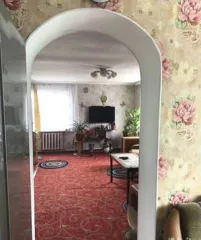 Дом 48 кв.м, участок 3600 кв.м, Кемеровская область. Земельный участок площадью 3 600 кв.м, с кадастровым номером 42:11:0112004:272, с одноэтажным Жилым домом площадью 48 кв.м, с кадастровым номером 42:11:0112004:285, расположенные по адресу: Кемеровская область, м.о. Промышленновский, д. Пор…