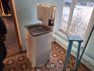 Здание ФАП 72,3 м², участок 1787 м², Пермский край. Здание ФАП, земельный участок, назначение: нежилое, количество этажей: 1, в том числе подземных 0, стены – рубленные, 1980 года постройки, площадью 72,3 кв.м., кадастровый номер 81:05:0890001:180; категория земель: земли населенных пунктов, вид…