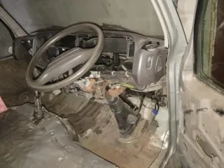 Mitsubishi Canter 1997, ВАЗ-21053 2005, Toyota Corolla 2001. Проверка исправности имущества не проводилась. Товаросопроводительные документы не передавались. Погрузка и транспортировка имущества с места хранения осуществляется Покупателем силами Покупателя и за счет Покупателя. Продавец не несет…