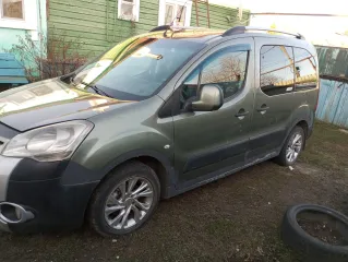 Citroen Berlingo 2011 года, VIN: VF77J5FS0BJ721324.