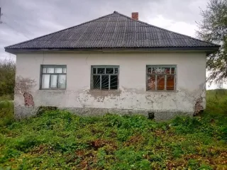 Здание сельской администрации назначение: нежилое, одноэтажное, общая площадь 71,5 кв.м.; материал стен – кирпич; год постройки – 1975, кадастровый номер 43:38:260214:308, адрес объекта: Кировская область, Юрьянский район, д. Высоково, ул. Советская, д. 30 
Год ввода в эксплуатацию: 1995…