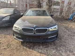 Легковой автомобиль BMW 520i VIN X4XJA19480WC06408 2018 года выпуска, черный. На ходу, документы и ключи в наличии.