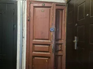 Трехкомнатная квартира 37 м² Санкт-Петербург 16/37 доли в праве собственности на трехкомнатную квартиру по адресу: Санкт-Петербург г, линия 16-я В.О., д. 49, литера В, кв. 33