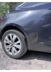Opel Astra, 2012 года, 140 лс, 228428 км, VIN XWFPF2DC10014921, легковой комби (хэтчбек), кузов XWFPF2DC10014921, цвет черный, 1 ед., (машина имеет очаги коррозии, ржавчина, сломано крепление на заднем бампере)
