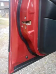 Nissan Qashqai 2007, автомобиль марки Nissan Qashqai 2.0 TEKNA PACK, цвет темно-красный, год выпуска 2007, модель, № двигателя: MR20 283371А, шасси отсутствует, кузов: SJNFBNJ10U1015692, идентификационный номер (VIN): SJNFBNJ10U1015692