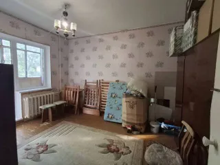 Доля квартиры 77.6 м² в Мурманской области, г. Апатиты, ул. Жемчужная, д. 8, кв. 27. Кадастровый номер: 51:14:0020702:1670.