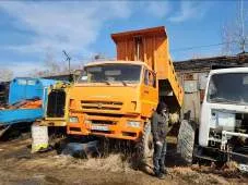 Движимое имущество (автомобили, специализированная техника), расположенное в Хабаровском крае, п. Галкино. Автомобиль КамАЗ-65222, VIN X1F652220D0000398, шасси XTC 652220 C1288561, 2013 г.в., гос. номер Т 538 ХК 163. Автомобиль КАМАЗ 65222-43, VIN XTC652224E1300015, 2014 г.в., гос. номер У 664 ЕА…