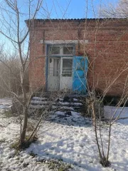 Нежилое здание с кадастровым номером 61:06:0060209:131 площадью 375,2 кв. м., расположенное по адресу: Ростовская область, Веселовский р-н, х. Красное Знамя, пер. Школьный, 7 иземельный участок с кадастровым номером 61:06:0060209:12 площадью 5600 кв. м., расположенный по адресу: Ростовская область…