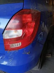 Skoda Fabia 2009 года, 60 лс. Автомобиль легковой, марка: SKODA, модель: FABIA, VIN: XW8AA15J7AK501762, гос. рег. номер: Х825УА18, год изготовления: 2009. Транспортное средство имеет повреждения.