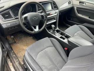 Hyundai Sonata 2018 автомобиль Hyundai Sonata, 2018г.в., г/н B451BK198, VIN: XWEE341CBK0002698, цвет бронзовый, объём двигателя 1999 см.куб., мощность двигателя 110.000 кВт/ 149.56 л.с. Подвергнутое аресту Кировским РОСП по и/п 639756/26/78004-ИП и принадлежащее должнику, находящееся в залоге у ООО…