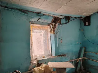 Жилое здание 49,9 кв.м и земельный участок 600 кв.м Новосибирская область Жилое здание, доля в праве: ½, кадастровый номер 54:03:011227:17, местоположение: Новосибирская область, р-н. Болотнинский, г. Болотное, ул. Островского, д. 59, площадь: 49,9 кв.м.; Земельный участок, кадастровый номер…