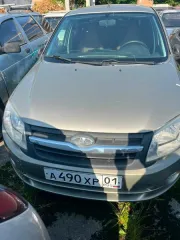 ВАЗ 219010 2013 автомобиль ВАЗ 219010, г.н А490ХР01, 2013 г.в., серо-бежевого цвета, VIN XTA219010D0140339. Документы отсутствуют.
