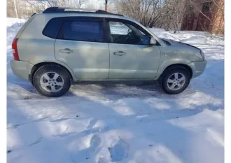 Hyundai Tucson, 2004 года, 175 лс еще Транспортное средство HYUNDAI TUCSON 2.7 GLS 2004 года выпуска, номер кузова KMHJN81DP5U103705