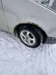 Toyota Corolla, 1996 года, 100 лс, 130000 км, АКПП, Автомобиль Тойота Королла, 1996 г.в., рег. номер Т329АР142, VIN: ОТСУТСТВУЕТ, Номер двигателя: AE1105104027. Нет переднего правого поворотника, коробка пинается, передача D включается через раз, убираешь ногу с газа бывает глохнет, трамблер под…