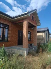 Жилой дом 114,3 кв.м, земельный участок 400 кв.м в Ставропольском крае. Жилой дом, назначение – жилое, общей площадью 114,3 кв.м., кадастровый номер: 26:11:020601:4677; Земельный участок, общей площадью 400 кв.м., кадастровый номер: 26:11:020601:1709, расположенные по адресу: Российская Федерация…
