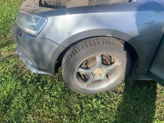 Volkswagen Jetta 2015 года, 86 лс, 399058 км. Транспортное средство легковое, марка: Volkswagen Jetta, 2015 г.в., цвет: темно-серый, VIN: XW8ZZZ16ZFN908388, г/н: Н564РЕ46, изготовитель (страна): ООО «ФОЛЬКСВАГЕН ГРУП РУС» (Россия), модель двигателя: CFN, тип двигателя: бензиновый на бензине…