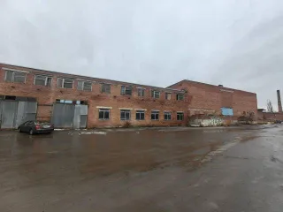 Имущественный комплекс, 8757,6 м², Ростовская область. Имущественный комплекс в Ростовской обл., находящийся по адресу: Ростовская обл., г.Константиновск, ул.Заводская, д.7, включающий нежилые здания: пл.6717,6м2, кад.№61:17:0010112:287; пл.740,7м2, кад.№61:17:0010112:289; пл.401,3м2…