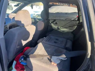 Nissan Almera Tino 2004 года, 116 л.с., пробег 369045 км. VIN: VSKTBAV10U0137712, регистрационный номер А829РК790. Автомобиль находится в залоге.