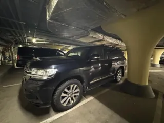 Toyota Land Cruiser 200, 2016, г/н Т700ОТ197, цвет черный, VIN JTMCV02J404198126, вид транспорта: легковой автомобиль, год выпуска: 2016, марка: Тойота, модель: Ленд Крузер 200