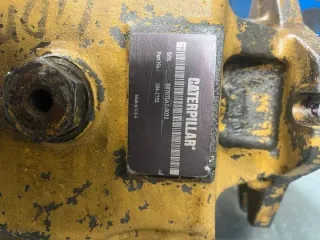 Гидромотор хода CAT320, год выпуска 2009, 2 штуки.
