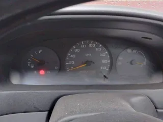 Nissan Pulsar 1999 года.