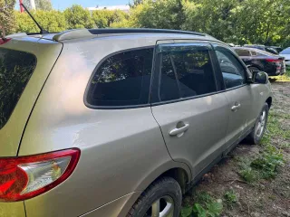 Hyundai Santa Fe 2.7 GLS AT 2007 года выпуска, идентификационный номер (VIN) KMHSH81DP8U248868, автомобиль на ходу, пробег около 312 000 км, техническое состояние не исследовалось