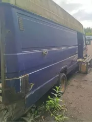 IVEСО 35E, 1998 года выпуска. Автомобиль грузовой, марка: IVECO, модель: 35E, VIN: ZCFC3580105166466, гос. рег. номер: Р138ВС47, год изготовления: 1998.