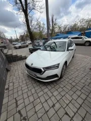 Должник ГУП ДНР "РЦ "ТОРГОВЫЙ ДОМ "УГОЛЬ ДОНБАССА". Автомобиль легковой комби (хэтчбек) SKODA OCTAVIA, 2021 г.в., регистрационный номер Е870УЕДНР, цвет белый, VIN: XW8AN4NX8NH008301, ТС 290740. Нач. цена: 1355699,38 руб., в т.ч. НДС 22%. Задаток: 203 360 руб. Должник ГУП ДНР "РЦ "ТОРГОВЫЙ ДОМ…