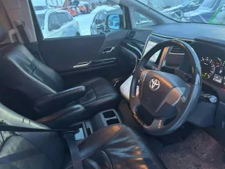 Легковой автомобиль: TOYOTA VELLFIRE, год изготовления: 2011, легковой универсал, г/н: К205ТС186, цвет: белый, VIN: ANH20 8189833, ЭПТС 164302053308767, СТС 99 61 171569.  требуется ремонт рулевой рейки, ремонт коробки передач, повреждения лакокрасочного покрытия 