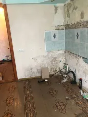 Двухкомнатная квартира 45,9 кв.м в состоянии «требует косметического ремонта» по адресу: Республика Башкортостан, Мелеузовский район, г. Мелеуз, ул. Ленина, д. 133, кв. 131. Кадастровый номер: 02:68:010502:3809. Имущество является предметом залога ПАО Сбербанк. Имеется задолженность по коммунальным…