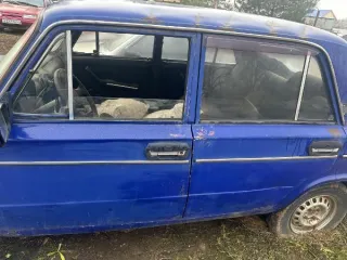 Автомобиль ВАЗ 2103, 1994 г.в, (64-008853) О887ВХ64, номер кузова 1176008. Обременения: сведения отсутствуют. Характеристика имущества: Б/у. Вид транспорта: автомобиль. Год выпуска: 1994. VIN номер: -. Марка: ВАЗ. Модель: 2103.