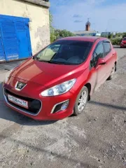 Легковой автомобиль Peugeot 308, 2011 год, красный цвет. VIN: Z8T4C5FS9BM017140, ПТС: 4300775997, госномер: P158PH11, номер двигателя: 88/120, экологический класс 4. Разрешенная максимальная масса 1835 кг, масса без нагрузки 1387 кг.