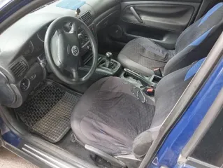 Volkswagen Passat 2001 год выпуска, двигатель 1984 см³, мощность 115 л.с., пробег 842952 км, VIN WVWZZZ3BZ2P172622.
