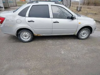 Lada Granta, 2014 года, 82 лс, 100287 км, легковой автомобиль, марка: Lada, модель: Granta, год изготовления: 2014, цвет: серебристый, VIN: XTA219060F0321472, ПТС: 63OA373870, г/н: У686ОТ116.