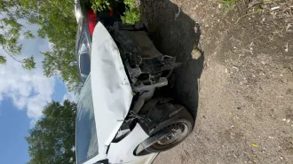 Hyundai Solaris 2020 года выпуска. Автомобиль марка Hyundai Solaris год изготовления 2020 цвет белый VIN Z94K241BBMR239040 двигатель № G4LCKD147825 кузов № Z94K241BBMR239040 экологический класс пятый.