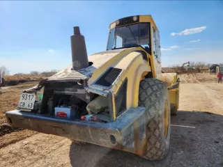 Экскаватор гусеничный Hyundai R300LC-9SH, заводской номер HHKHZ808LE0000183, 2014 год выпуска, госномер 58 УЕ 9248 (63 СВ 9366). Экскаватор гусеничный Hyundai R300LC-9S, заводской номер HHKHZ810LE0001178, 2014 год выпуска, госномер 58 УЕ 9241 (63 СВ 9362). Трактор ДТ-75 ДЕРС2 с буровой установкой…
