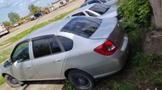 Автомобиль марки ВАЗ 21140 "LADA SAMARA" с государственным регистрационным знаком А 873 PP 26 рус, идентификационный номер XTA21140043599362 (21-007055-1) – 1 шт. Автомобиль марки ВАЗ 21213 с государственным регистрационным знаком В289ХВ21, номер кузова 1335659, 1992 года выпуска (21-007057-1) – 1…