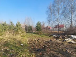 Земельный участок общей площадью 650 кв.м, Кемеровская область - Кузбасс, Кемеровский городской округ, г. Кемерово, ул. Углегорская, 8а, кадастровый номер: 42:24:0401018:1202. Категория земель: земли населенных пунктов. Разрешенное использование: для индивидуального жилищного строительства.