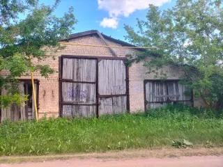 Здание утепленной стоянки 385,9 кв.м, Самарская область, с земельным участком. Здание, назначение: нежилое, наименование: здание утепленной стоянки, площадью 385,9 кв.м, расположенное по адресу: 446460, Самарская область, Похвистневский р-н, с. Подбельск, ул. Лесная, д. 1, с кадастровым номером…