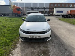 Kaiyi E5, 2023 год выпуска, VIN XUUJA2G2XP0005494. Осмотр по адресу: г. Ростов-на-Дону, ул. Омская, 2К, ТРЦ «Горизонт», парковка магазина «Ашан», тел.: 8-988-941-85-25, по предварительной договоренности. Фото и документы предоставляются по запросу на e-mail: info@rs161.ru