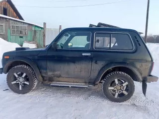 Лада 212140 2013 г.в. VIN XTA212140E2154127. ГРН Т017ТЕ174. Цвет темно-зеленый.
