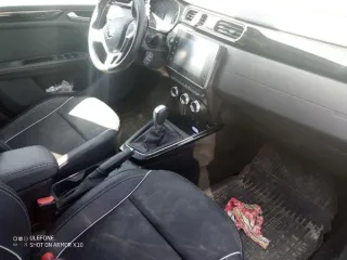 Renault Arkana RJCLE2M1X 2020 года, госномер М143АТ797, VIN X7LRJC2C465465368, ключ-карта. Мощность двигателя 114 л.с., объем 1598 см³, автоматическая коробка передач. Ключи в наличии, документы (СТС/ПТС) отсутствуют.