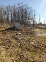 Земельный участок общей площадью 16 кв. м. с кадастровым номером 53:11:0700205:157, РНФИ П11540007247, с расположенным на нем объектом недвижимого имущества – устройство выгребы площадью 50 куб. м. с кадастровым номером 53:11:0700205:28, РНФИ П12540000893, по адресу: Новгородская область…