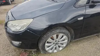 Opel Astra, госномер К170УМ123, год выпуска не установлен. Ключи и документы отсутствуют, не на ходу, возможны скрытые повреждения. Имущество продается в том виде, в каком оно есть, в случае продажи возврату или обмену не подлежит. За скрытые дефекты имущества продавец ответственности не несет.